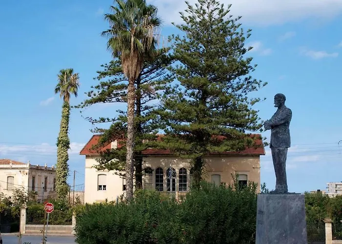 アパート Tastefully Decorated One-bedroom - Chania *