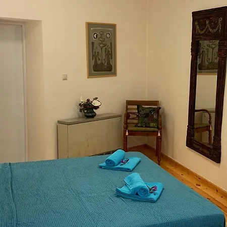 Tastefully Decorated One-bedroom - Chania * Ханья