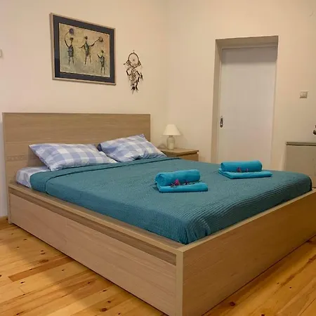 Tastefully Decorated One-bedroom - Chania Апартаменты Ханья